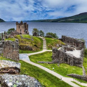 "Urquhart Castle & Loch Ness, Scottish Highlands" by peterjcoughlan is licensed under CC BY-NC-ND 2.0