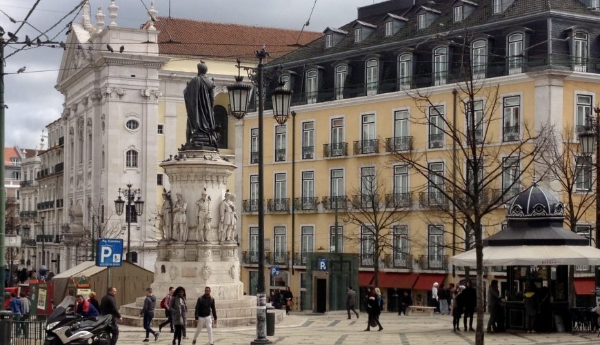 Gay Lisbon – the best gay hotels, bars, clubs & more