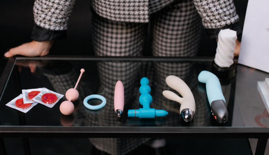 Insert Some Oomph Into Your Sex Life – The Best Beginner-Friendly Sex Toys for Gay Men