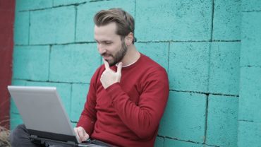 Bridges Without Trolls – The Best Gay Forums and Online Communities for LGBTQ Support and Friendship