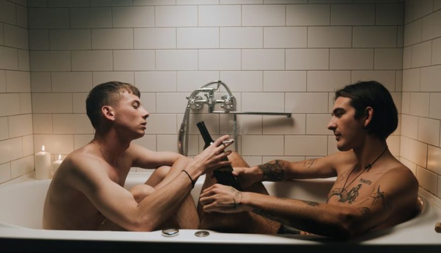 Smooth Operator – The Best Lubricants for Gay Sex